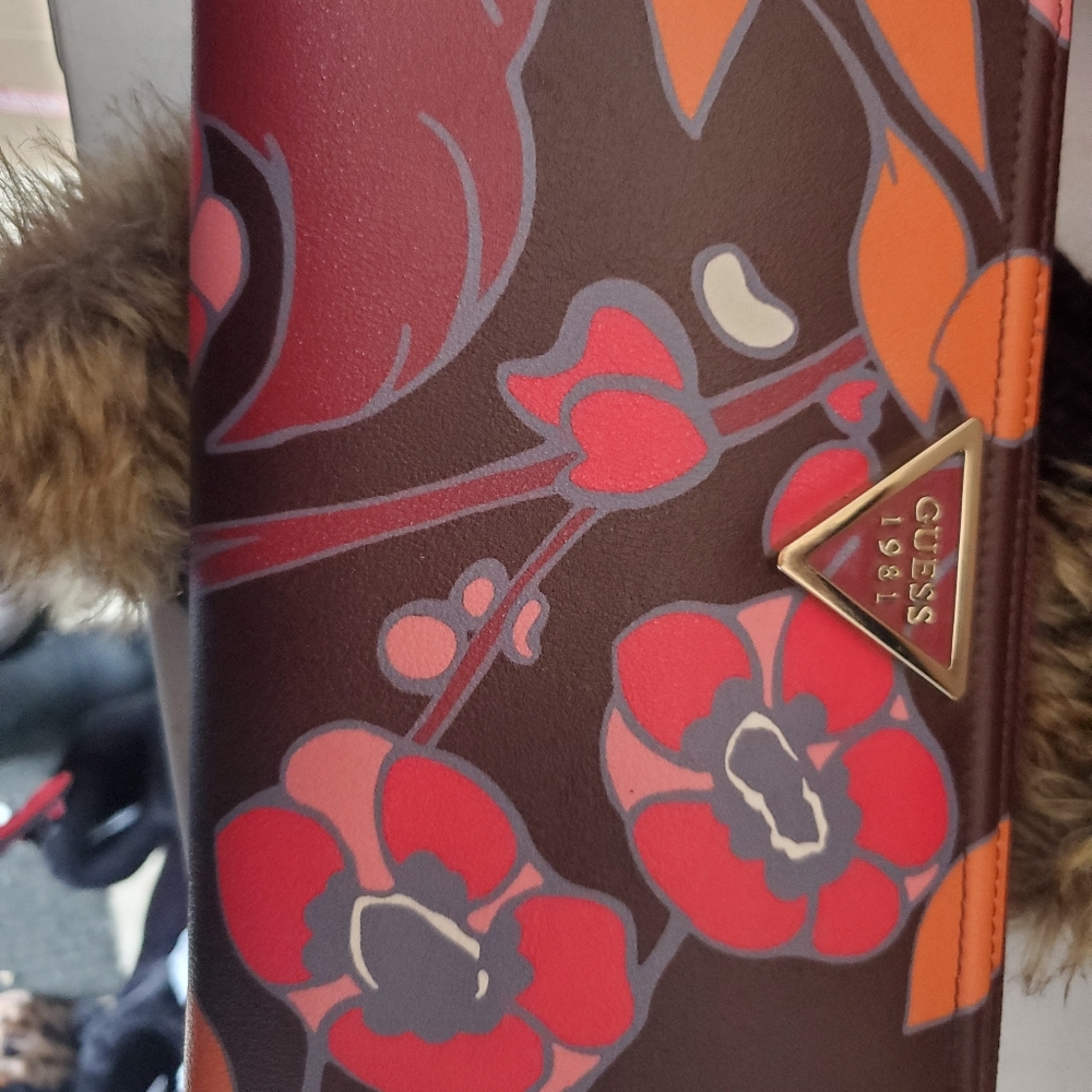 COPY - GUESS large wallet EEUC